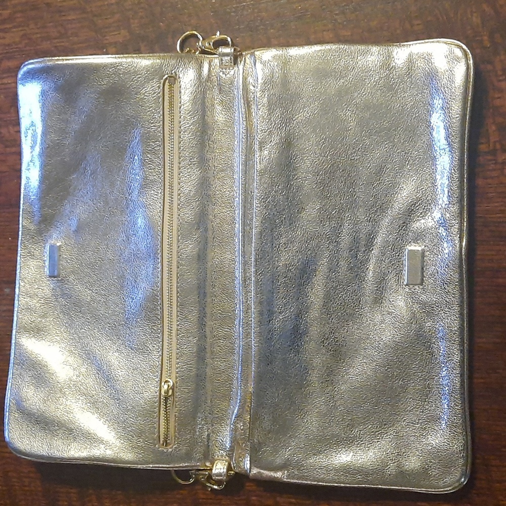 Tory Burch metallic gold clutch - Picture 2 of 16